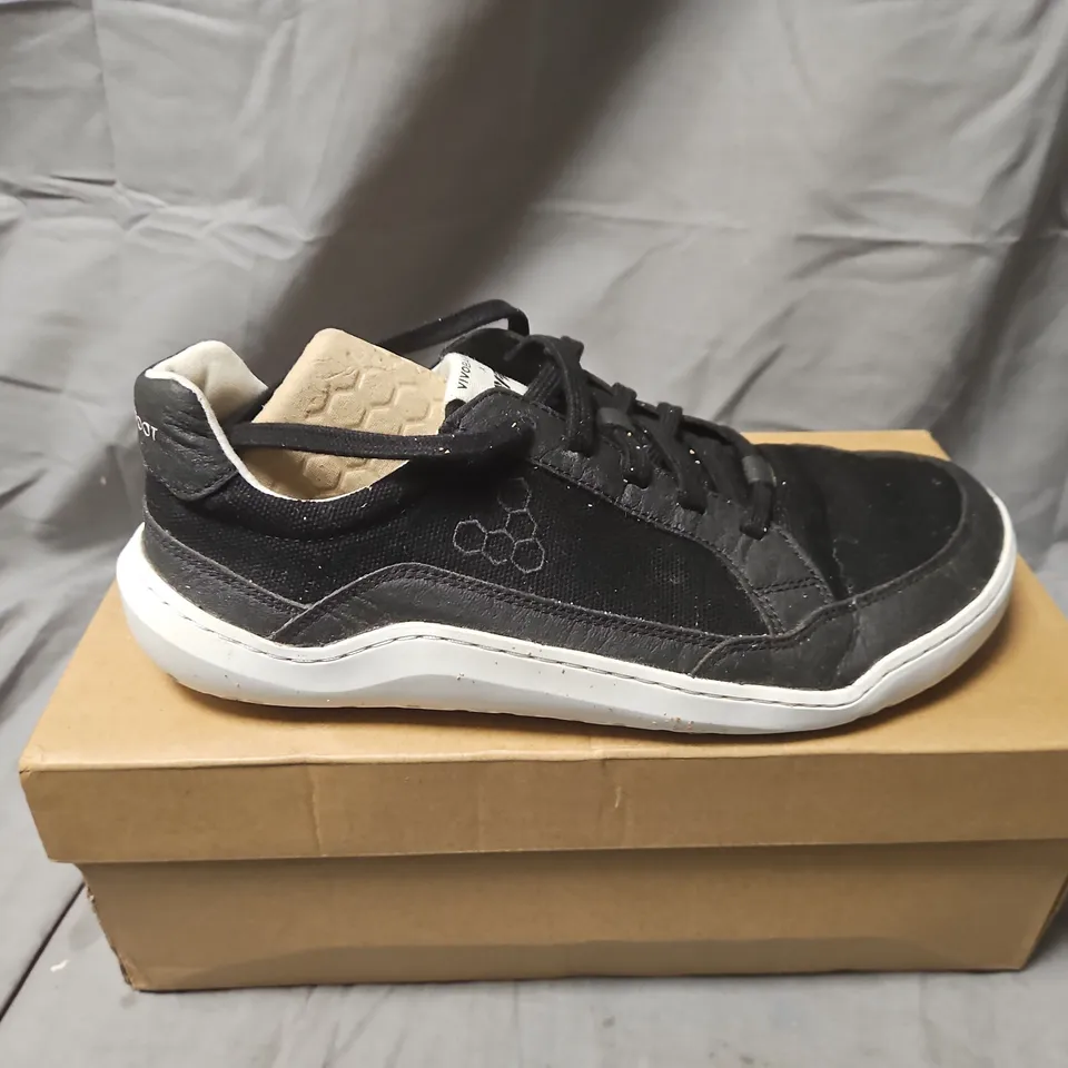 BOXED VIVOBAREFOOT GOBI II SNEAKER PREMIUM CANVAS – OBSIDIAN TEXTILE, UK 9 (EU 43) – MEN'S
