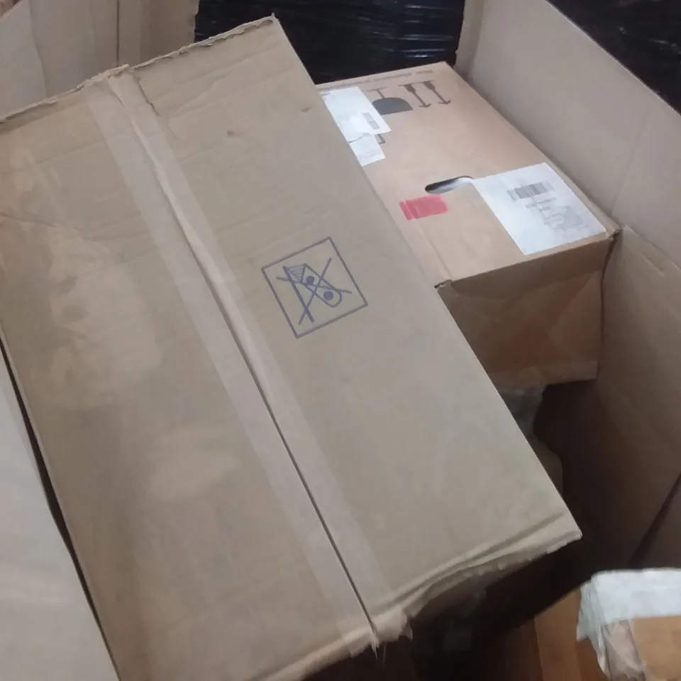 PALLET OF ASSORTED ITEMS INCLUDING CYBEX GOLD ATOM M BABY CARRIER, WHITE DUCK DOWN AND FEATHER PILLOW, BABYHOME CANOPY EXTENDER, 
