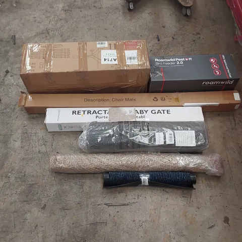 PALLET OF ASSORTED ITEMS INCLUDING: CEILING FAN, RETRACTABLE BABY GATE, RUGS, DOOR MAT, ROAMWILD PESTOFF BIRD FEEDER, CHAIR MATS ECT