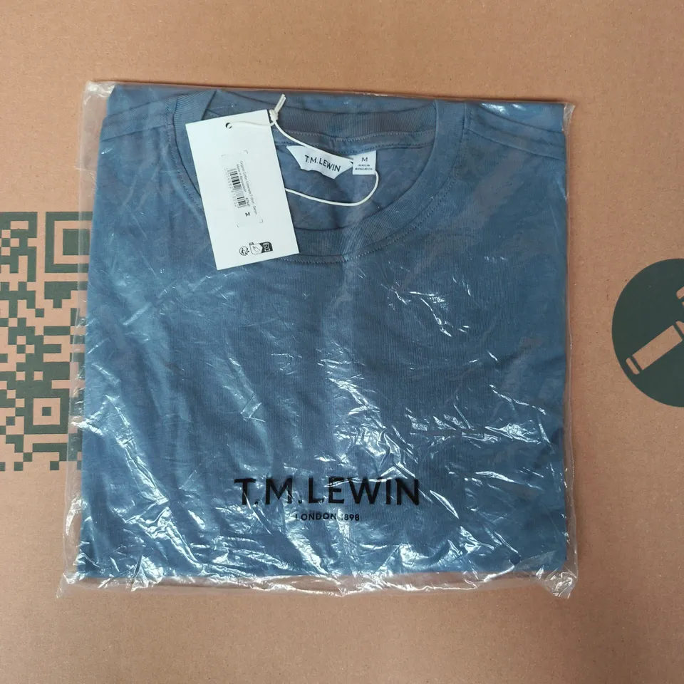 BAGGED T.M.LEWIN ORGANIC COTTON CREWNECK T-SHIRT IN DENIM SIZE MEDIUM