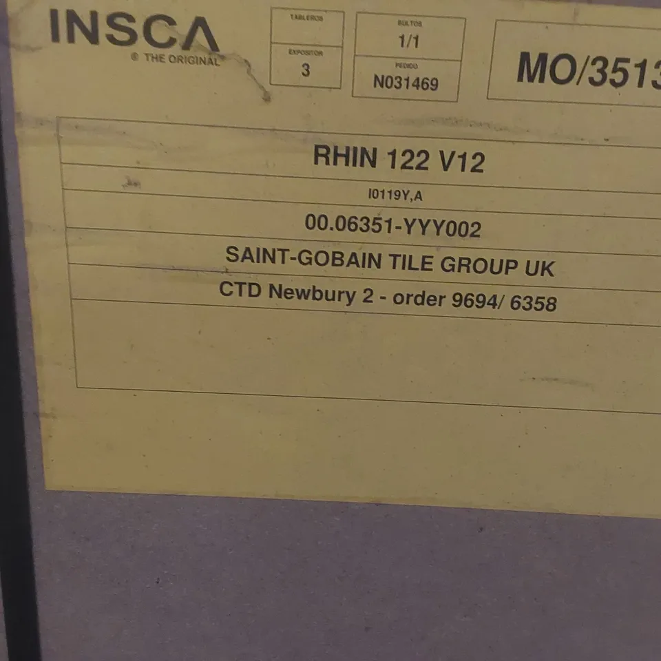 PALLET CONTAINING COMMERCIAL DISPLAY UNIT PARTS