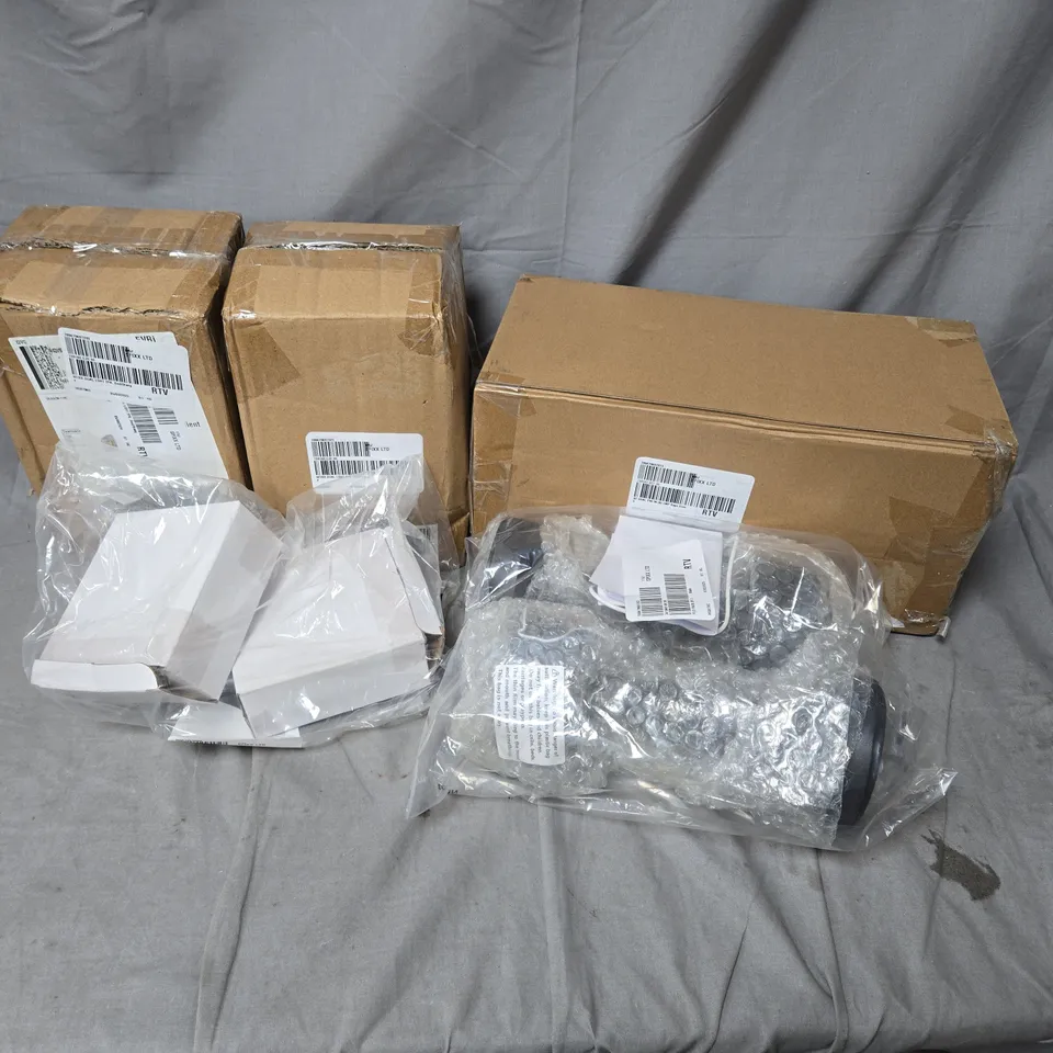 APPROXIMATELY 12 ASSORTED ITEMS TO INCLUDE LAMPS, CAMPING LIGHT STRANDS, DUAL LIGHT, ETC