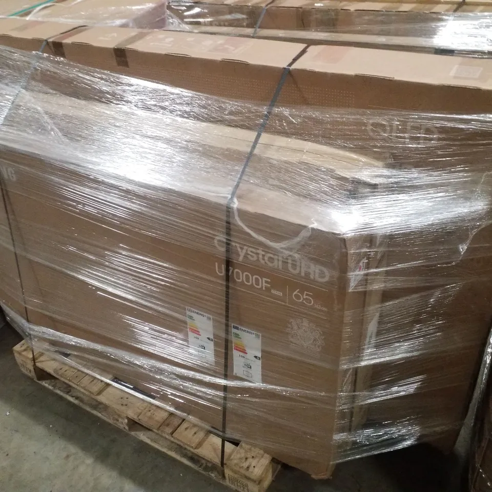 PALLET CONTAINING APPROXIMATELY 5 ASSORTED DAMAGED TVS