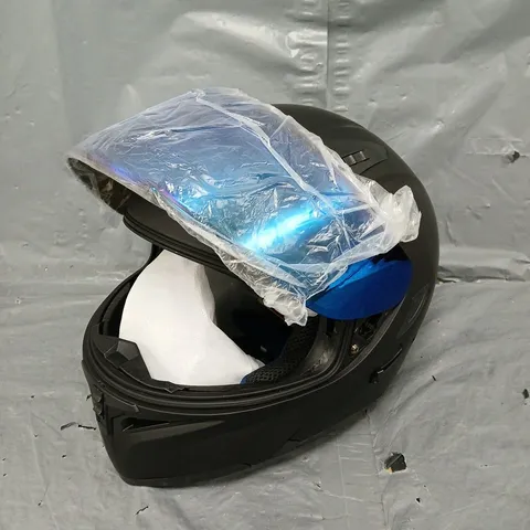 RZ HELMET IN MATT BLACK 