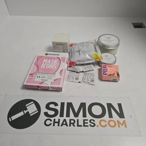 APPROXIMATELY 15 ASSORTED HEALTH & BEAUTY PRODUCTS TO INCLUDE AVEENO GEL MOISTURISER, GARNIER MASK ICONS, LOVELY LAS BODY BUTTER, ETC - COLLECTION ONLY