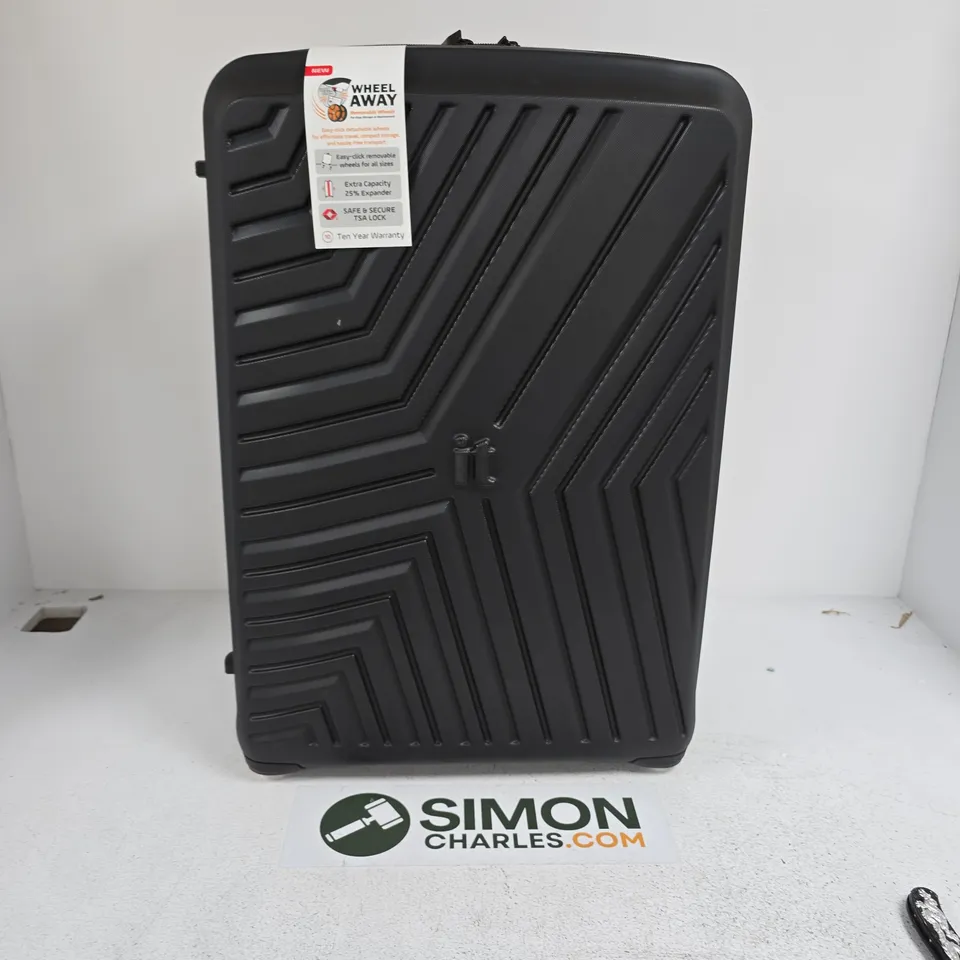 IT LUGGAGE CONVERTIBLE XL SUITCASE - BLACK