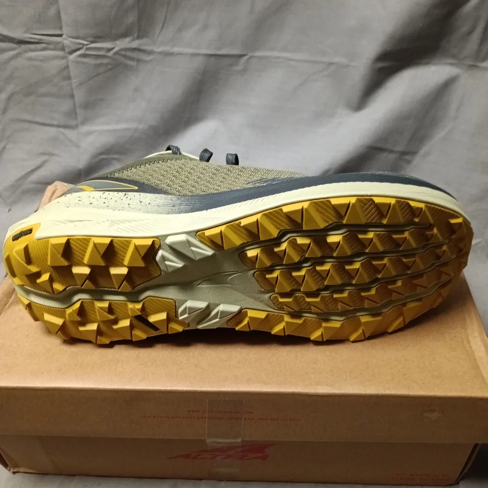 ALTRA MEN'S OLIVE GREEN TRAIL RUNNING SHOES – YELLOW ACCENTS SIZE 11 BOXED