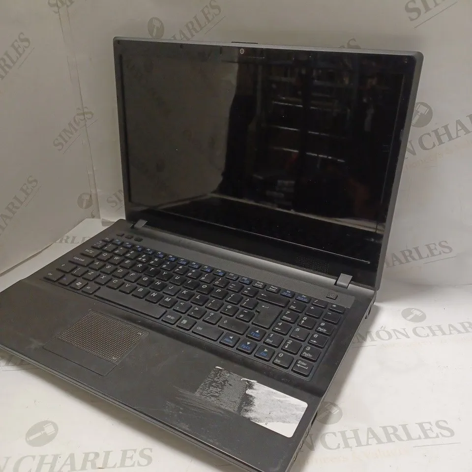 RM W76C NOTEBOOK LAPTOP