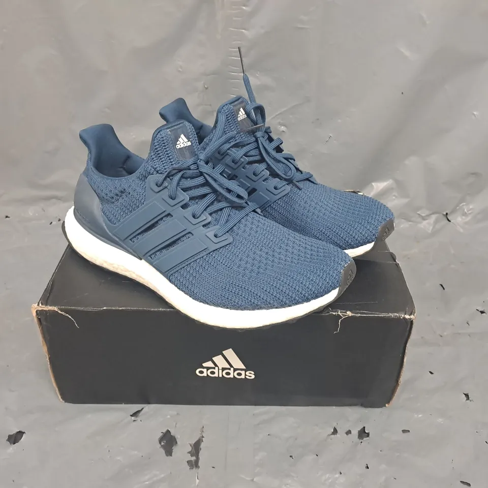 BOXED PAIR OF ADIDAS BLUE ULTRA BOOST SHOES 4.0 IN BLUE SIZE UK 9