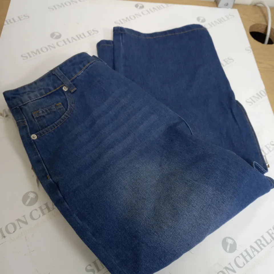 NAVY BLUE DENIM JEANS SIZE L 
