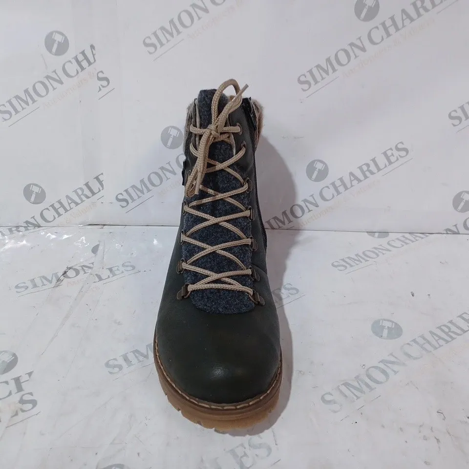 BOXED RIEKER LINING HIKING BOOTS, GREEN- UK SIZE 7.5