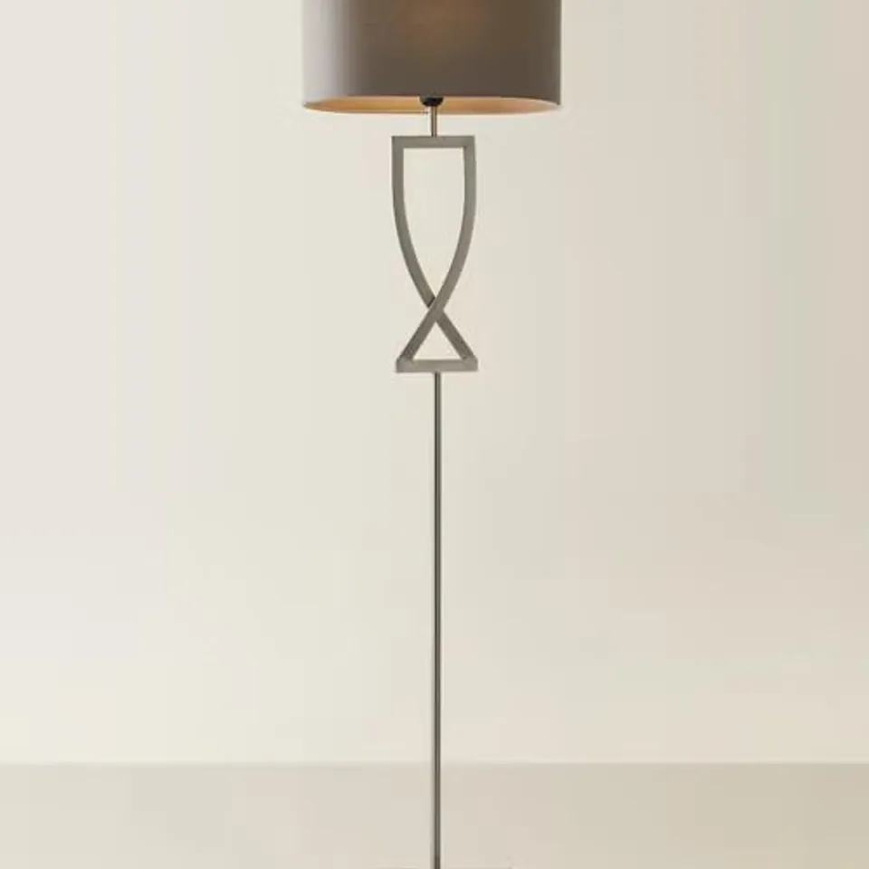 BOXED VALUELIGHTS KATNISS BRUSHED CHROME FLOOR LAMP (145.5CM X 40CM X 25CM)