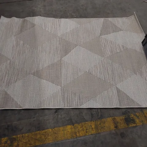 BRAND NEW BAGGED PACO HOME KORTRIJK RUG - 120 x 170cm