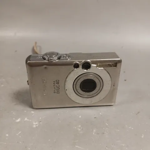 CANON IXUS 40 DIGITAL CAMERA