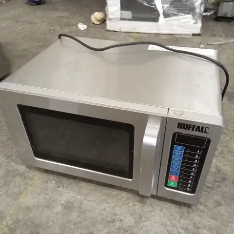 BUFFALO FB862-02 PROGRAMMABLE COMMERCIAL MICROWAVE 25LTR 1000W