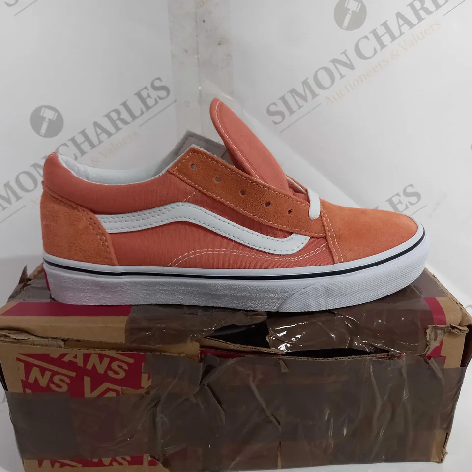 BOXED VANS OLD SKOOL BAKED SUN TRAINERS - UK 4 