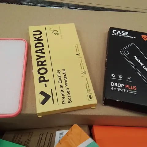 PALLET CONTAINING A LARGE QUANTITY OF PHONE CASES,SCREEN PROTECTORS 