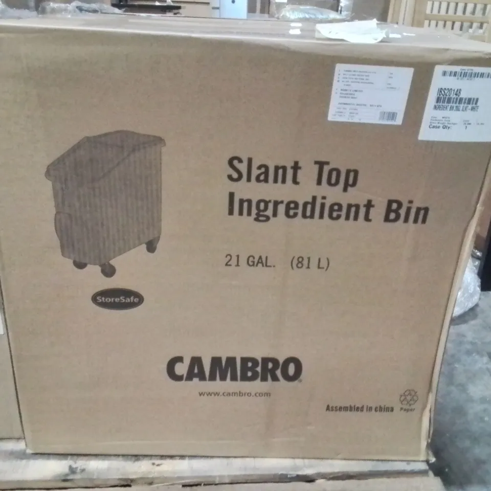 BRAND NEW BOXED CAMBRO SLANT TOP INGREDIENT BIN 81L