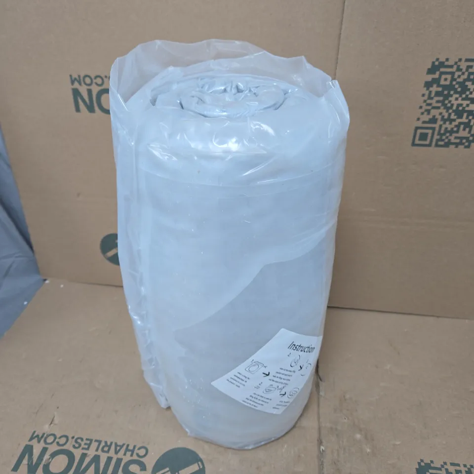 SEALED DOG BED IN GREY