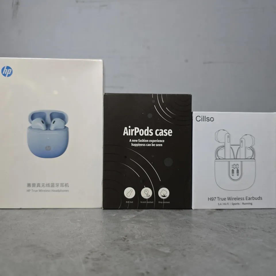 APPROXIMATELY 8 ASSORTED ITEMS TO INCLUDE - HP EARPHONES , AIRPODS CASE , CILLSO TRUE WIRELESS EARBUDS ETC