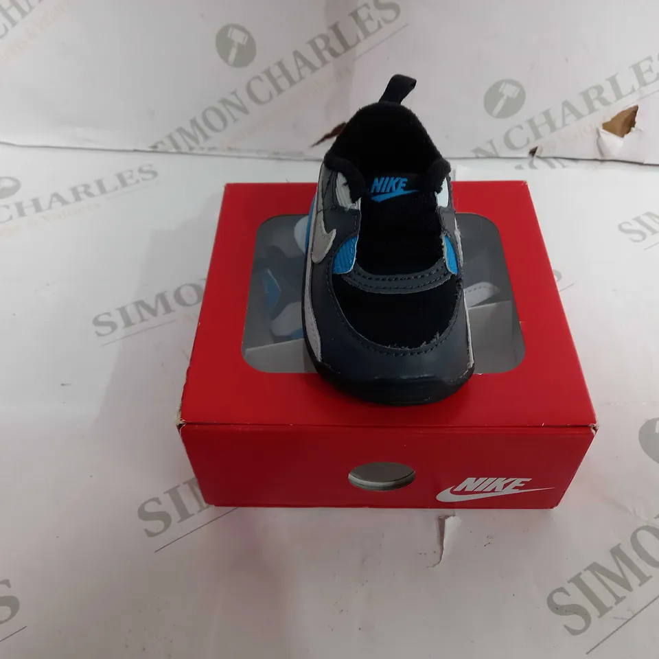BOXED PAIR OF NIKE TRAINERS FOR BABY IN BLACK/GREY - UK SIZE 2.5