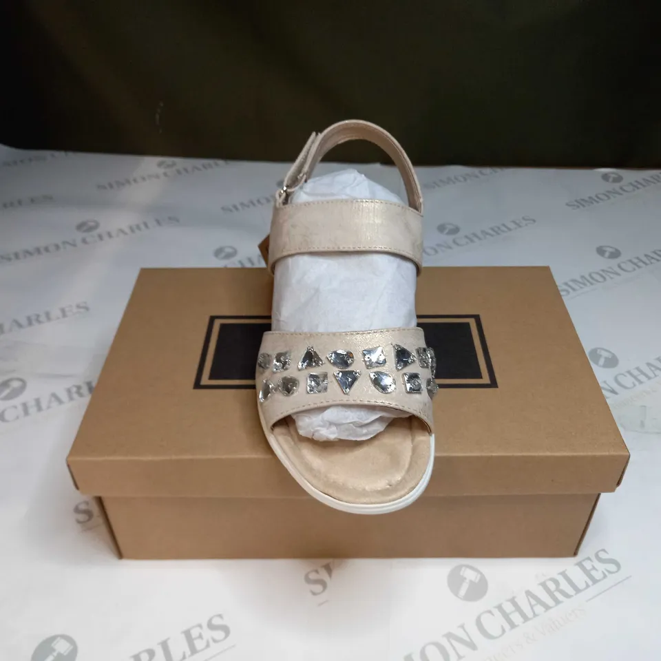 BOXED PAIR OF CUSHION WALK JEWELLED SANDALS IN GOLD - SIZE 6