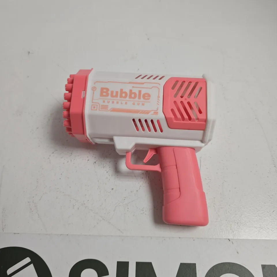 TOTE OF APPROXIMATELY 15 ASSORTED ITEMS INCLUDING BUBBLE BUBBLE GUN, DEFORMATION CAR SERIES GOLDENWINGS FLYING DRAGON AND WOODEN PUZZLE