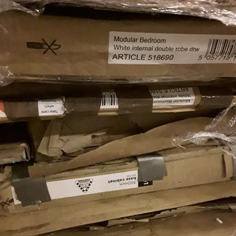 PALLET OF ASSORTED FLATPACK FURNITURE