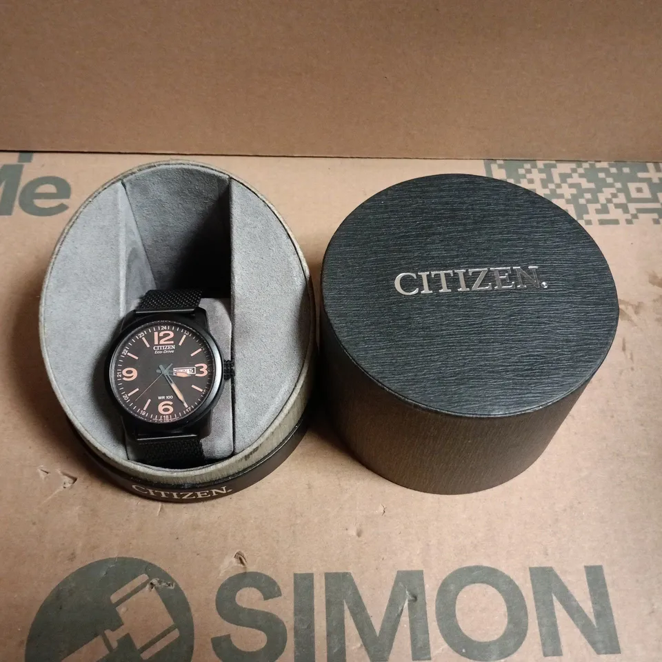 BOXED CITIZEN ECO-DRIVE BLACK DIAL WATCH WITH METAL STRAP