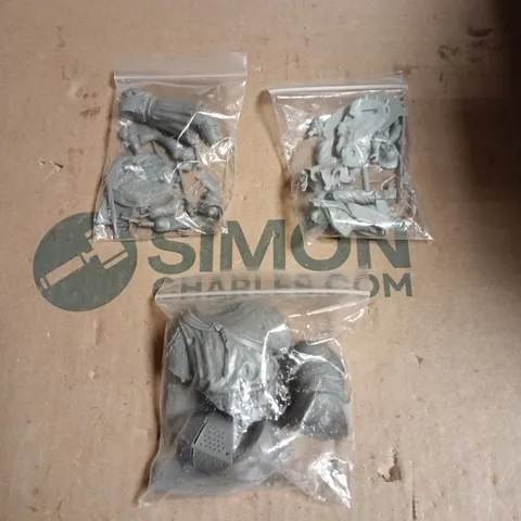 MITCHES MILITARY MODELS - 3 PACKS 
