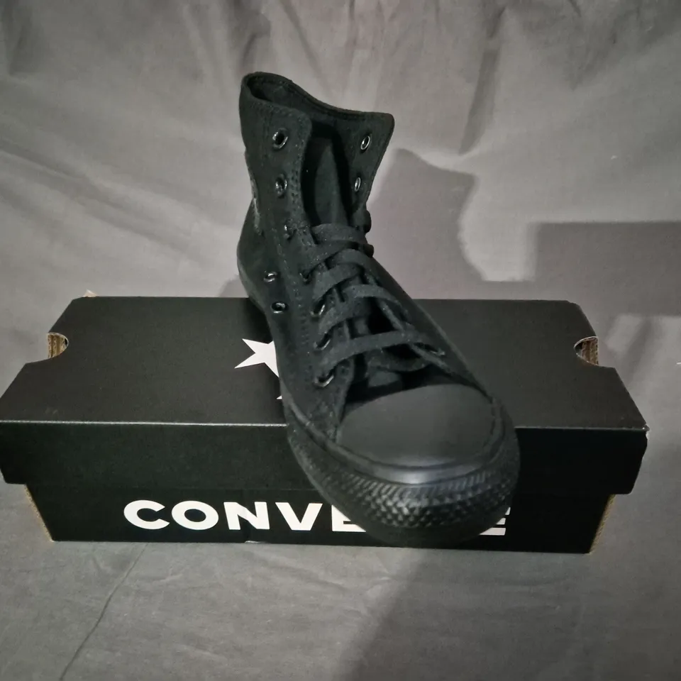 PAIR OF CONVERSE BLACK HIGH TOP TRAINERS - MEN 5 WOMEN 7