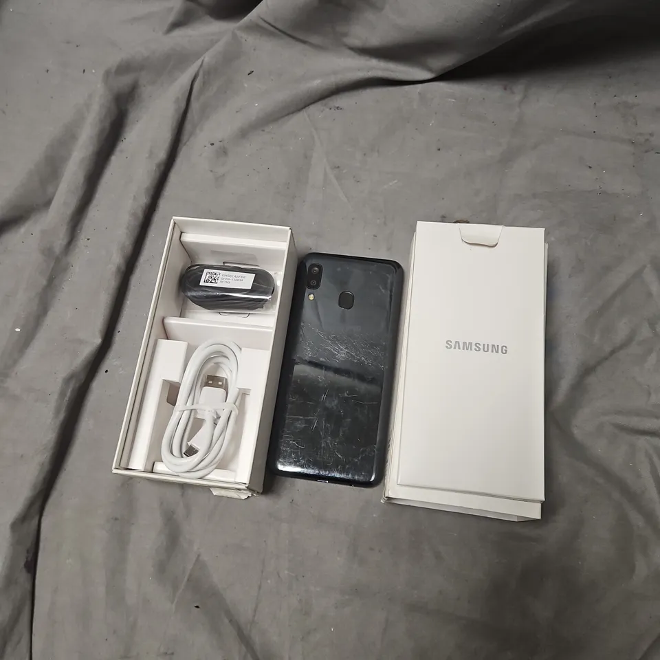 SAMSUNG GALAXY A20E SMARTPHONE – BLACK (BOXED WITH CHARGER)