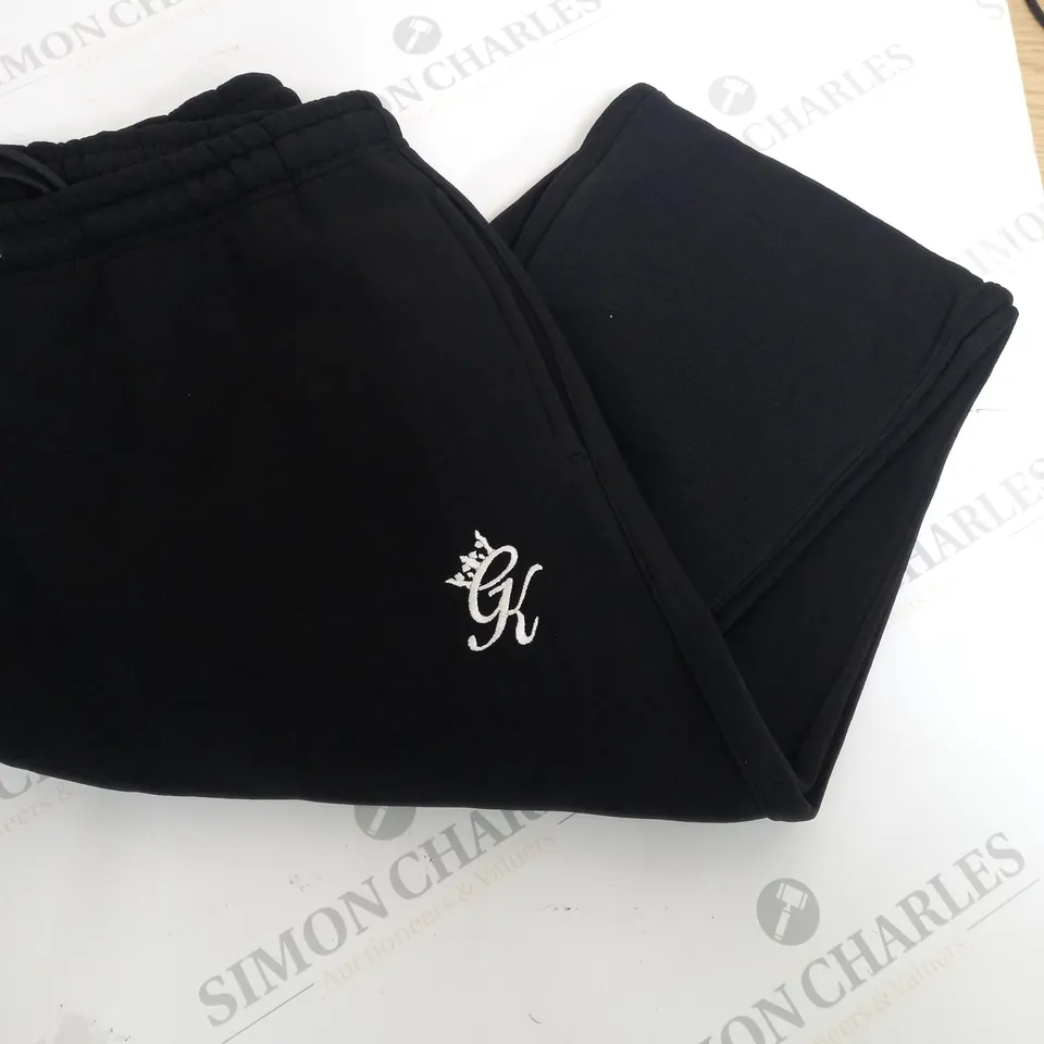 GYM KING FUNDAMENTAL FLEECE JOGGERS IN BLACK - M