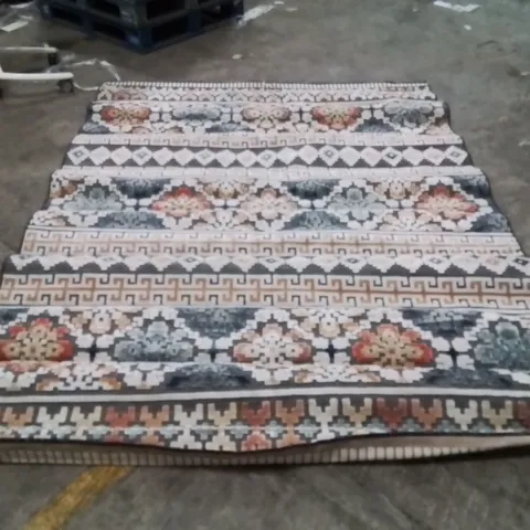 QUALITY DESIGNER AREA RUG - APPROXIMATELY 268X195