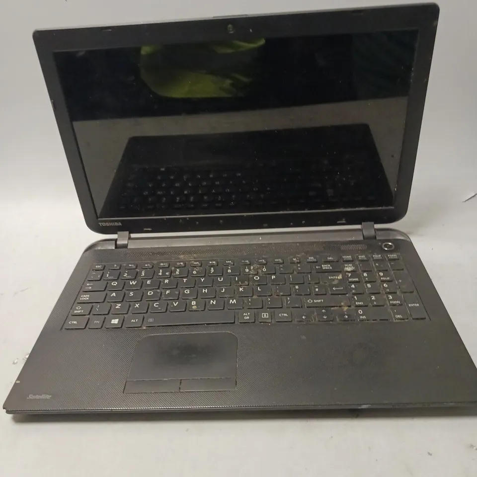 UNBOXED TOSHIBA SATELLITE C50D LAPTOP 
