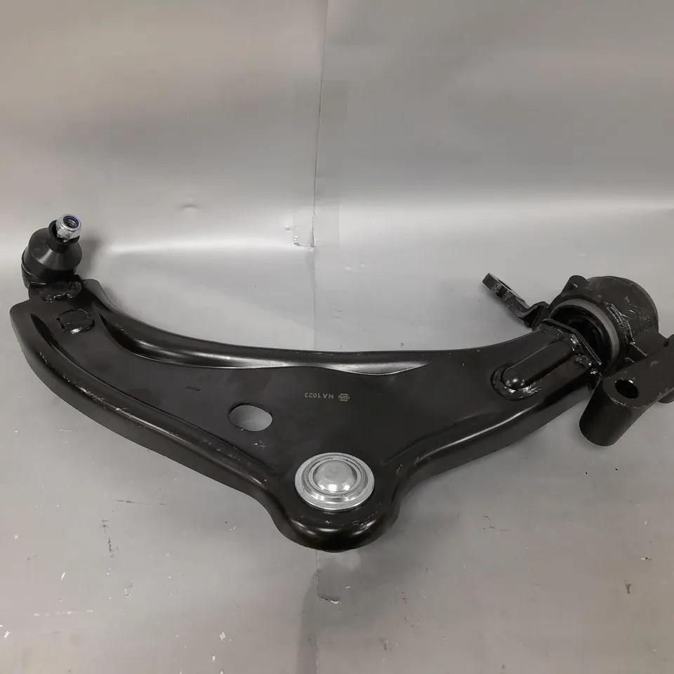 FRONT RIGHT LOWER CONTROL ARM FOR CAR