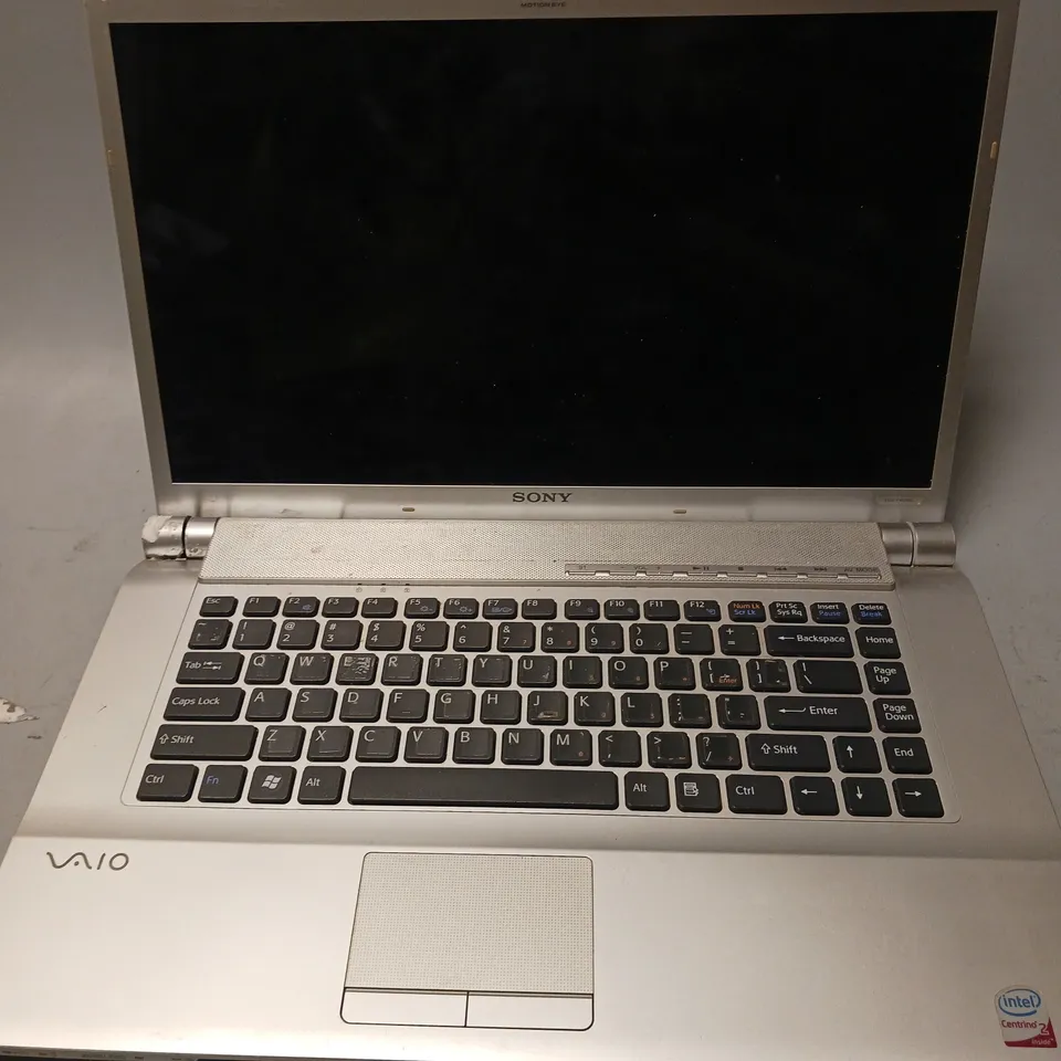 UNBOXED SONY INTEL CENTRINO 2 PERSONAL COMPUTER - PCG-3D8P