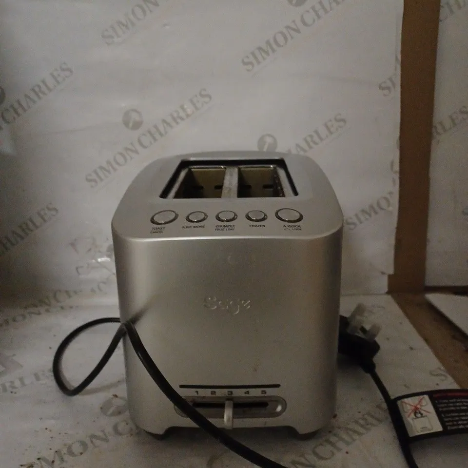 SAGE BTA825UK THE SMART TOASTER