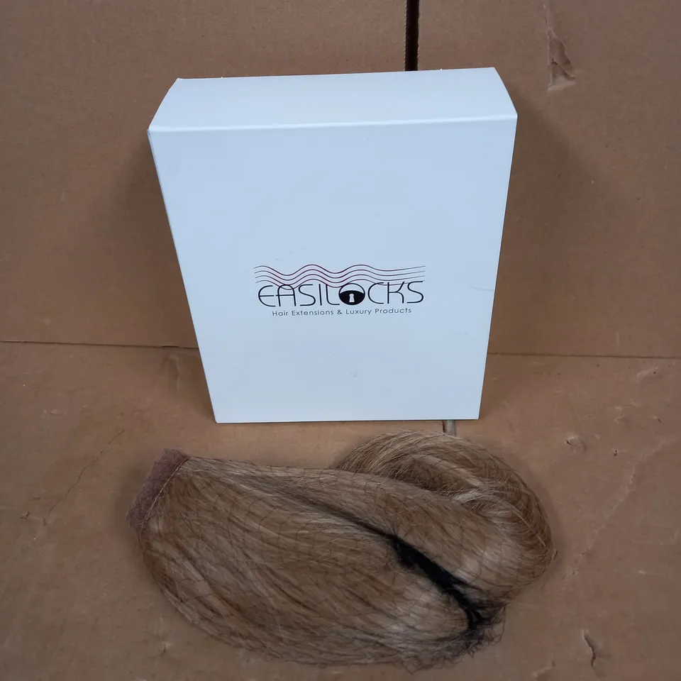 EASILOCKS SHORT BOUNCY BLOWDRY PONYTAIL 12" SAND AND VANILLA