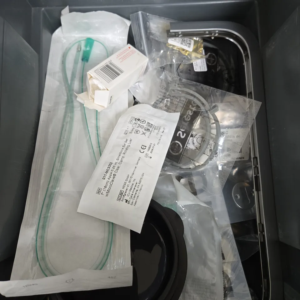 APPROXIMATELY 15 HOUSEHOLD ITEMS TO INCLUDE MONEY BOX, ZIGKIT, INSULATION TAPE ETC 