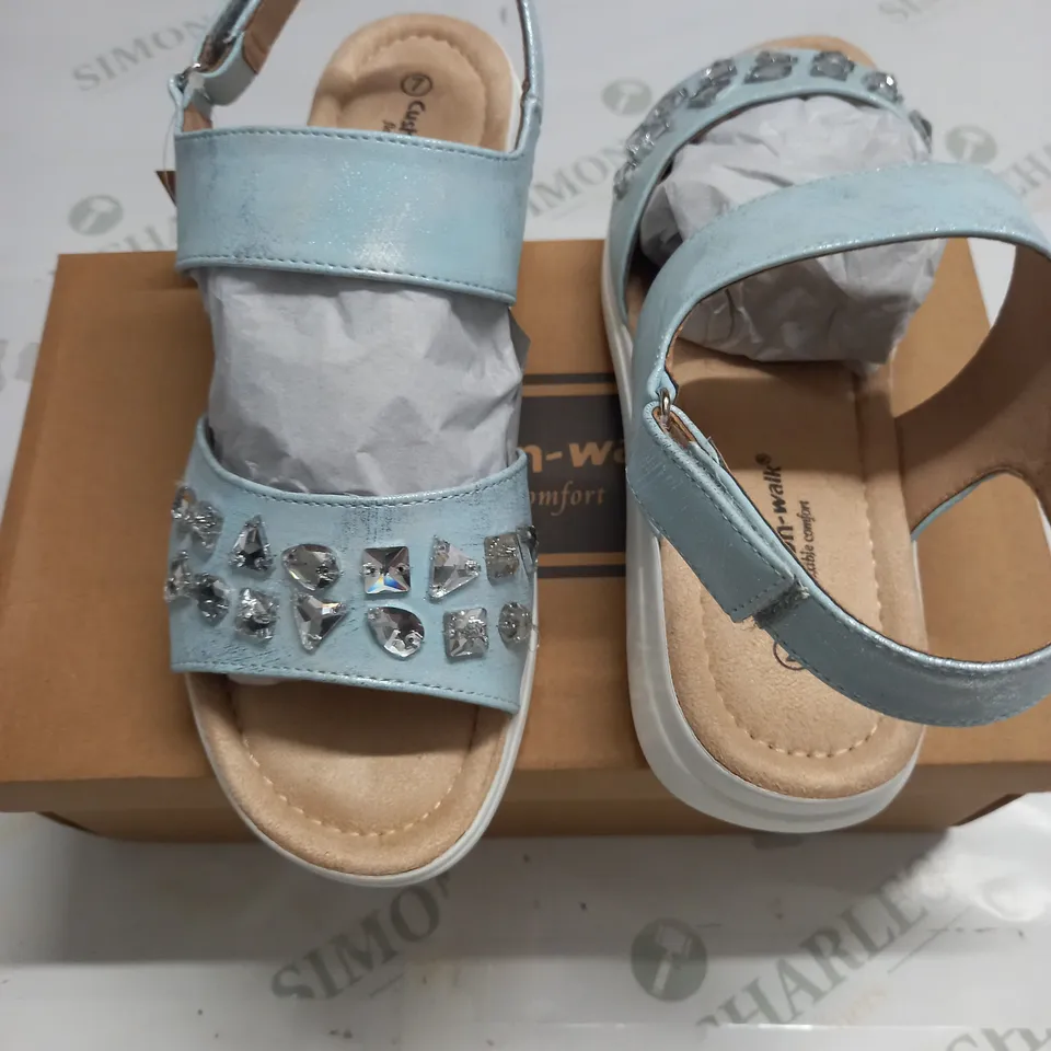 BOXED PAIR OF CUSHION WALK JEWELLED SANDALS IN SILVER - SIZE 7