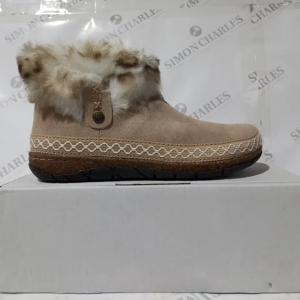 BOXED PAIR OF EARTH ORIGINS EMMALYN BEIGE BOOTIES - SIZE 5