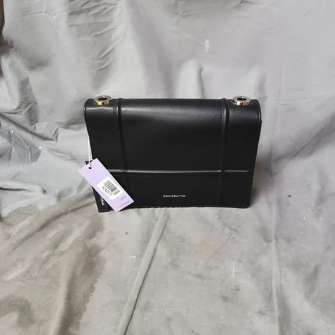 BLACK LEATHER HANDBAG WITH GOLD-TONE HARDWARE