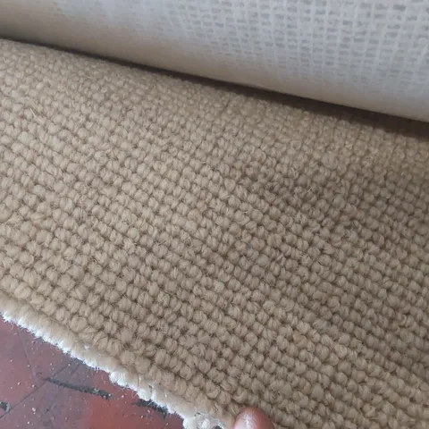ROLL OF QUALITY TUDOR CO-ORDINATES LINEN CARPET - APPROXIMATELY 2 x 5m