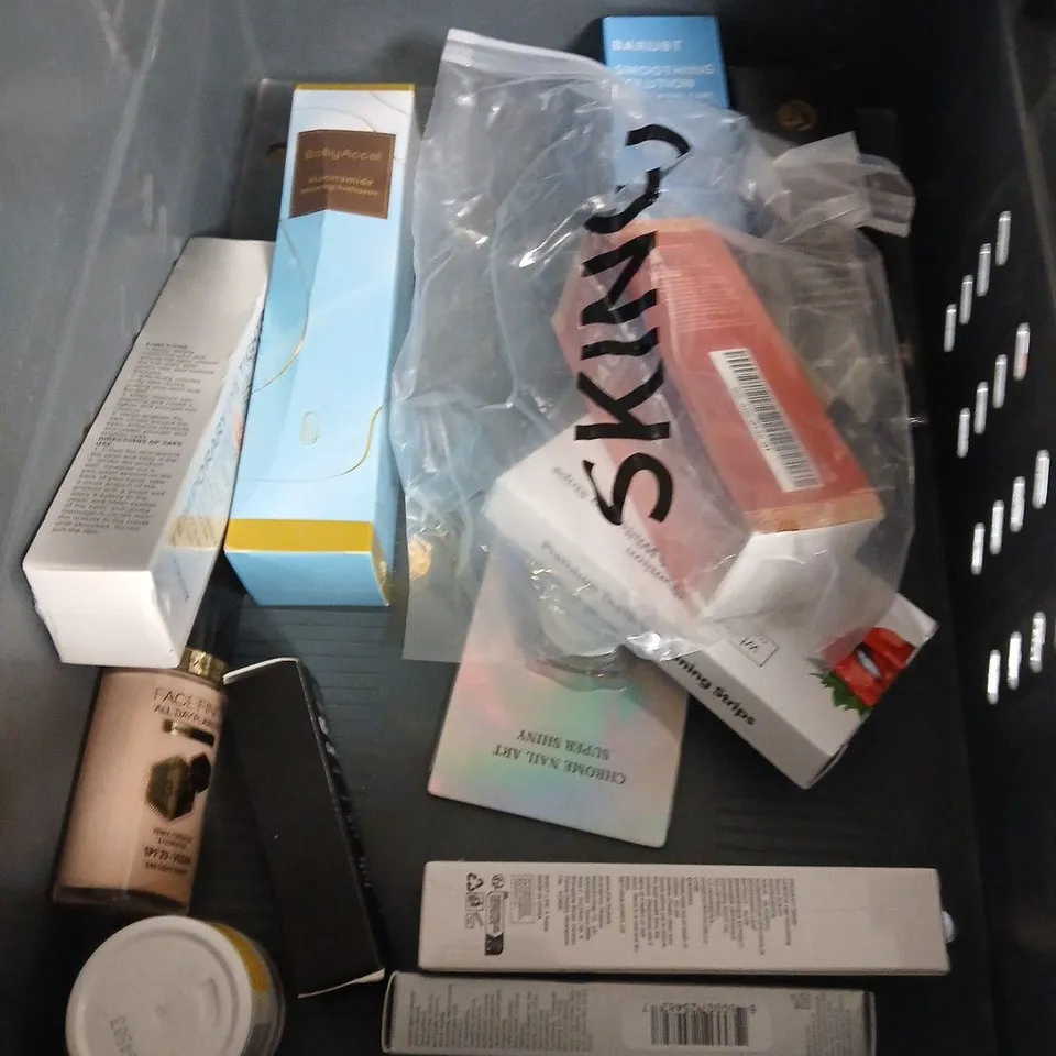 APPROXIMATEY 20 ASSORTED HEALTH AND BEAUTY PRODUCTS TO INCLUDE - DECODE ZERO SHAMPOO - CAREX HAND WASH - DR SQUATCH SOAP - ETC