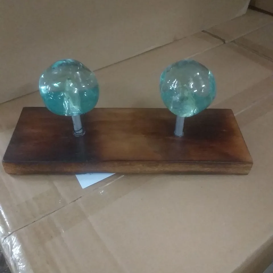 BRAND NEW BOXED X8 TWO GLASS HANGER