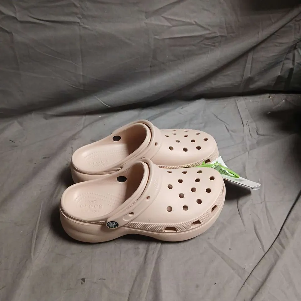 CROCS CLOGS – PEACH PINK - SIZE UK 6 