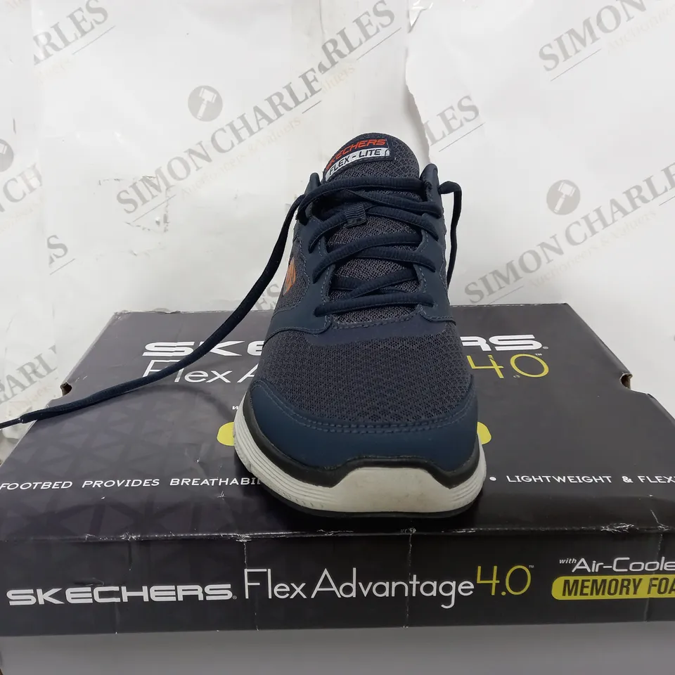 SKETCHERS TRAINER NAVY  SIZE 8 (MENS)