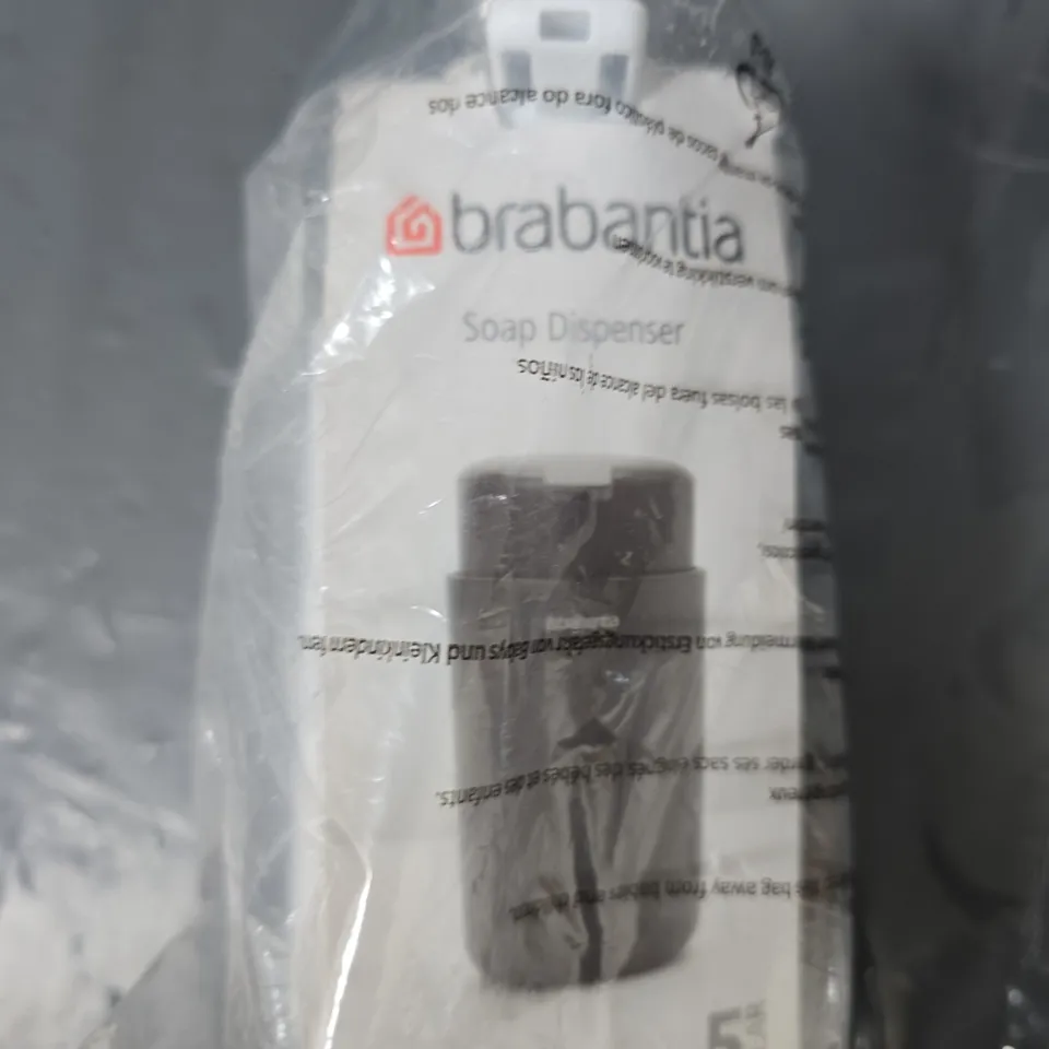 BRABANTIA SOAP DISPENSER AND 3-WAY LID WATER BOTTLE – KITCHEN ACCESSORIES SET