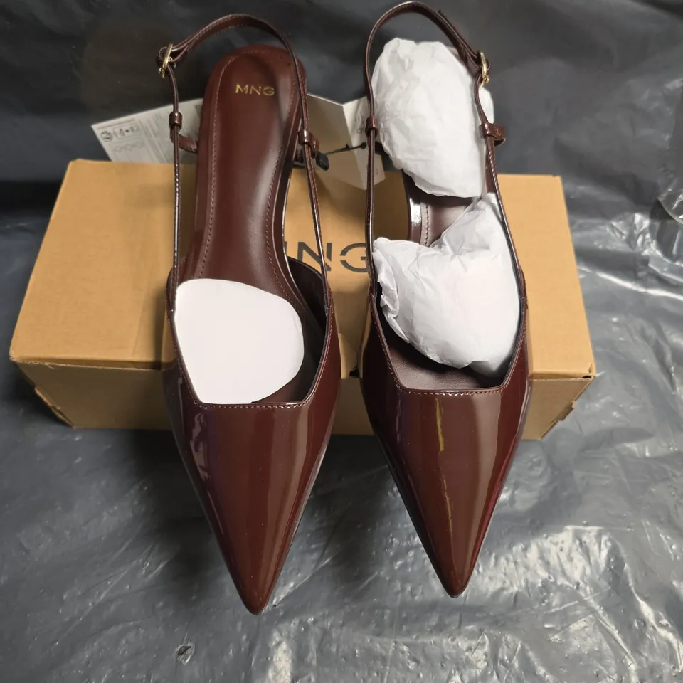 MNG SHOES WOMEN’S BROWN PATENT SLINGBACK HEELS, UK 8 (EU 41) – 620TONIO